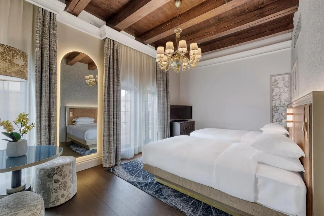 ***** Hotel Hilton Molino Stucky Venice Italy