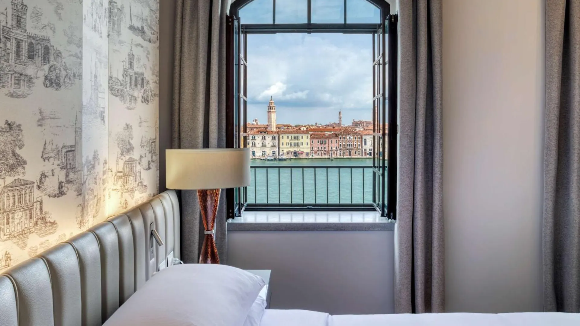 ***** Hotel Hilton Molino Stucky Venedig Italien